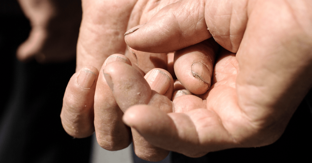 Tradies hands are difficult to keep clean and moisturised 